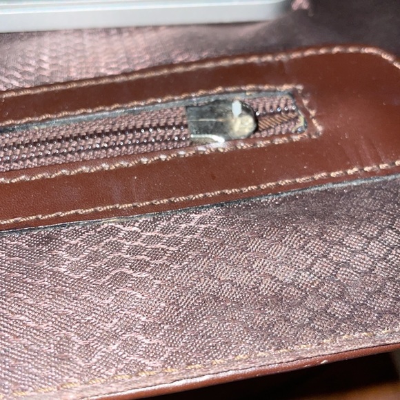 Nikolai Piquadro  Burgundy leather briefcase - Picture 12 of 12